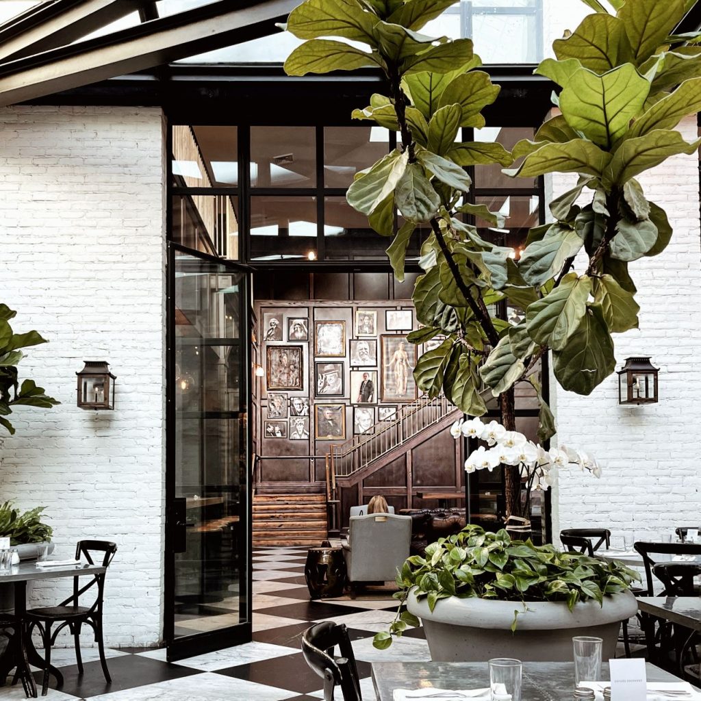 Oxford Exchange - One Of Tampa Bay's Most Beautiful Restaurant - Chic ...